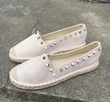 Espadrille med nitter i beige